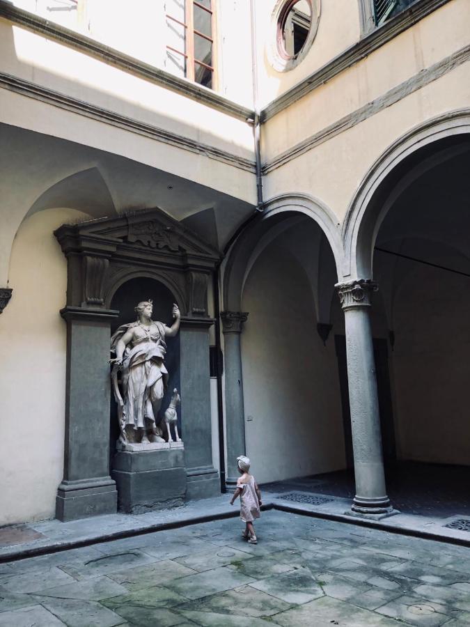 Traviata Appartamento Storico - Palazzo Tolomei Florencia Exterior foto